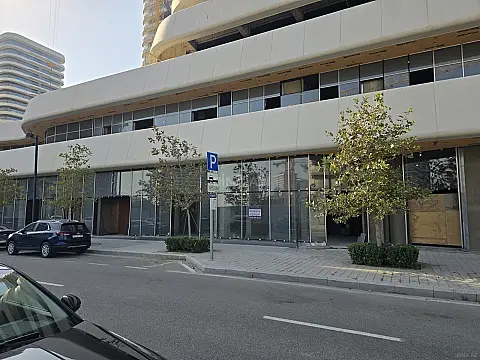 Kirayə verilir obyekt 420 m² — Bakı, Xətai 420.00 m²