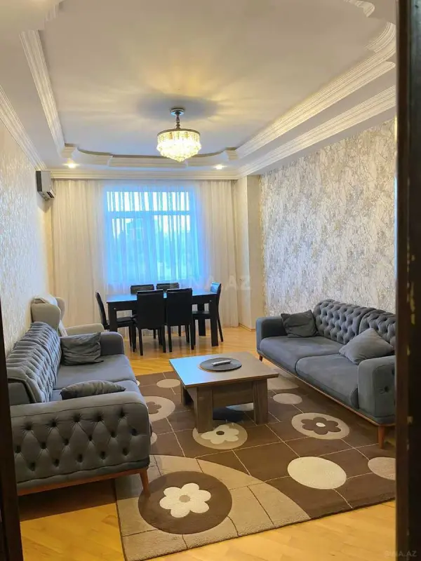 Satılır 3 otaqlı mənzil 125 m²