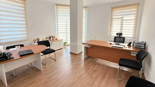 Kirayə verilir 3 otaqlı ofis 110 m² — Bakı, Memar Əcəmi yanı 3 otaq 110.00 m²