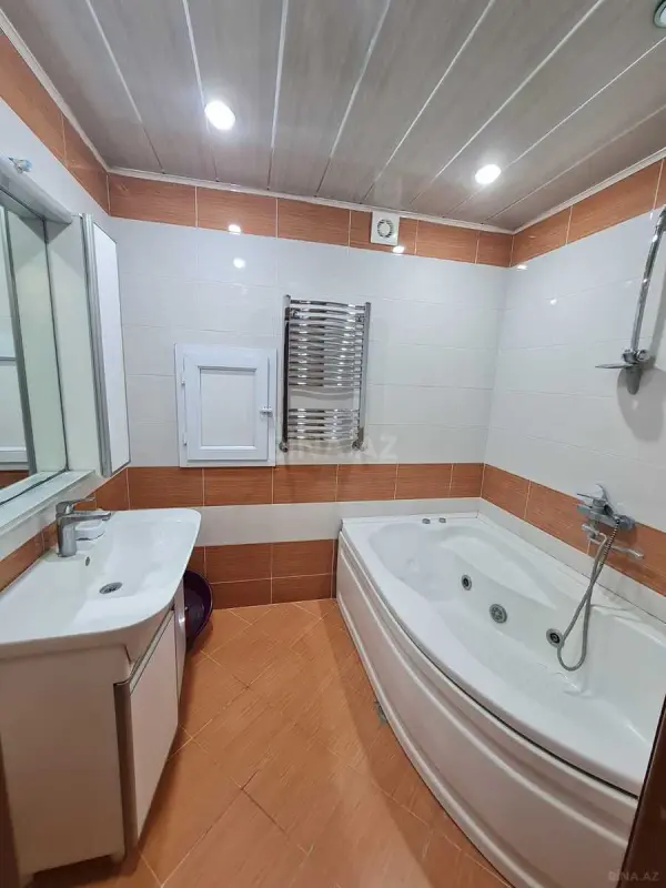 Kirayə verilir 3 otaqlı mənzil 105 m²