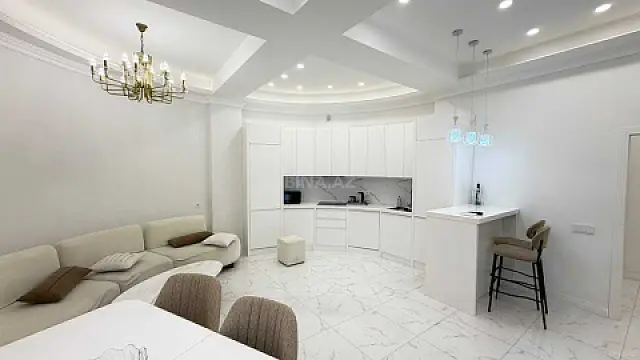Kirayə verilir 3 otaqlı mənzil 100 m² — Bakı, Səbail 3 otaq 100.00 m²