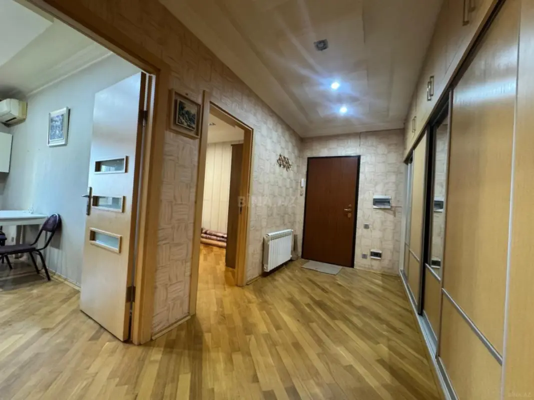 Satılır 3 otaqlı mənzil 115 m²