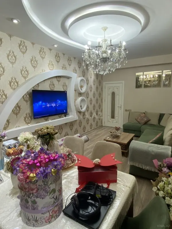 Kirayə verilir 2 otaqlı mənzil 75 m²