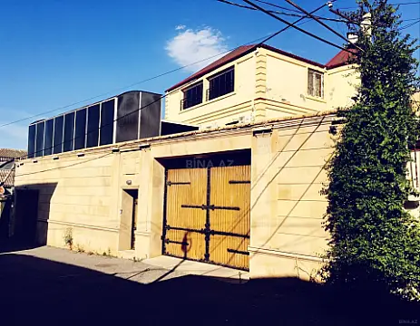 Satılır 8 otaqlı həyət evi 630 m² — Xırdalan 8 otaq 630.00 m²