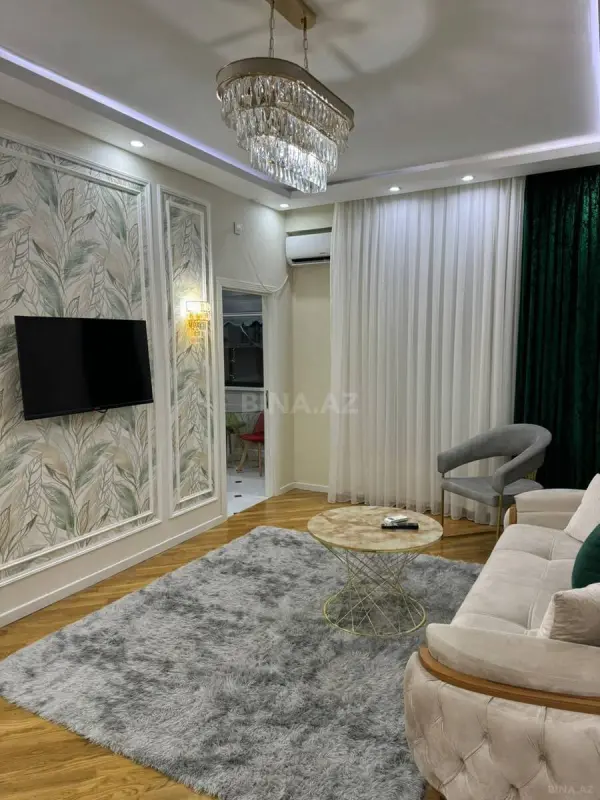 Kirayə verilir 2 otaqlı mənzil 74 m²