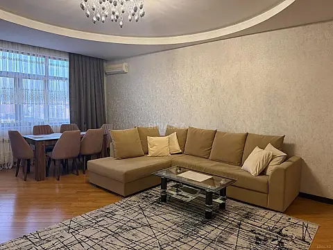 Kirayə verilir 3 otaqlı mənzil 145 m² — Bakı 3 otaq 145.00 m²