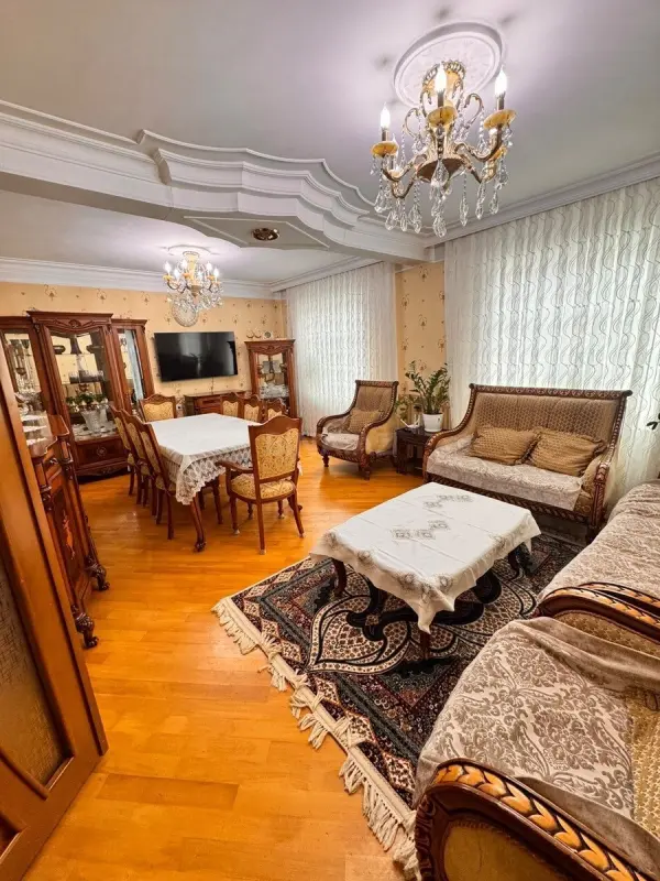 Satılır 5 otaqlı mənzil 103 m²