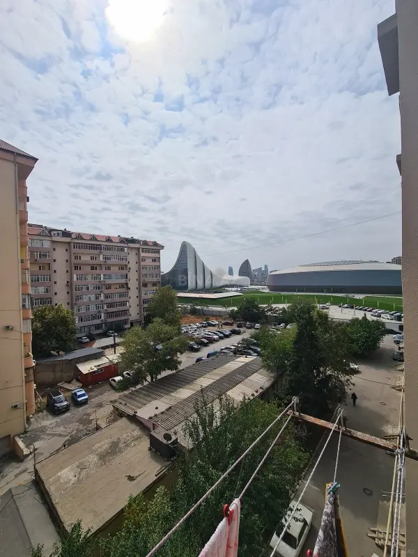 Satılır 3 otaqlı mənzil 75 m²
