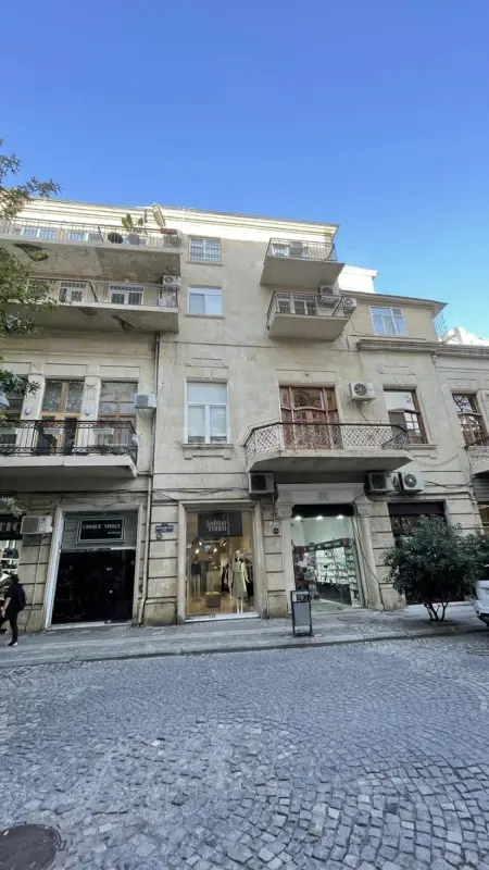 Satılır 3 otaqlı mənzil 100 m²