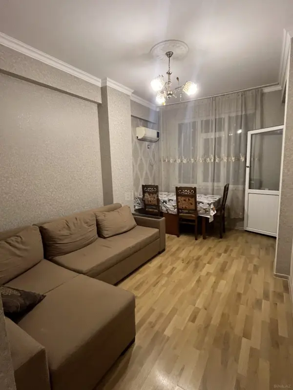 Kirayə verilir 2 otaqlı mənzil 40 m²
