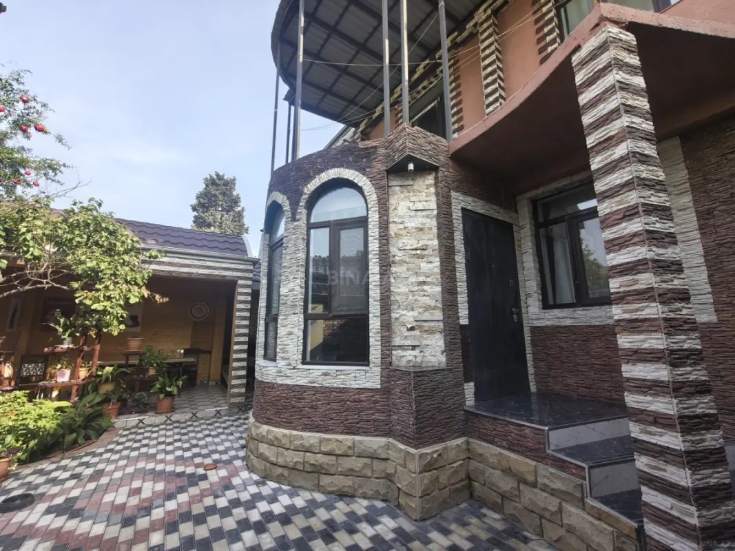 Kirayə verilir 5 otaqlı həyət evi 220 m²