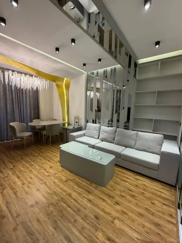 Kirayə verilir 2 otaqlı mənzil 66 m²