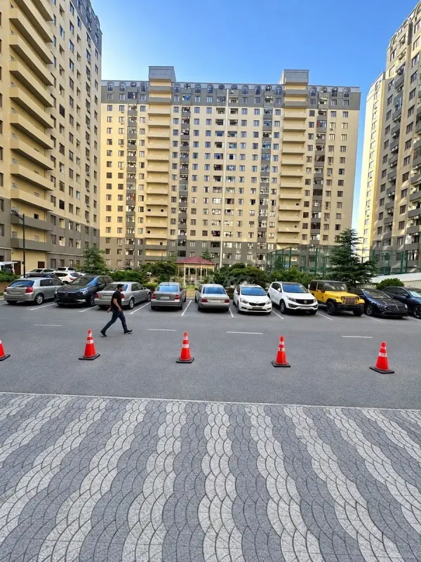Kirayə verilir 2 otaqlı mənzil 60 m²