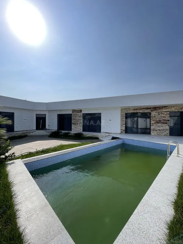 Satılır 5 otaqlı həyət evi 200 m²