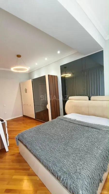 Satılır 3 otaqlı mənzil 100 m²