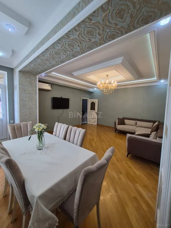 Satılır 2 otaqlı mənzil 80 m²