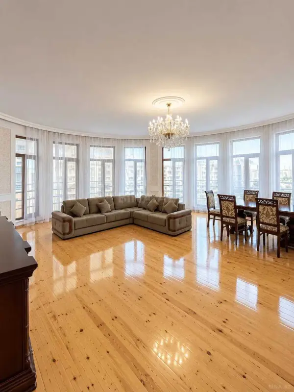 Kirayə verilir 3 otaqlı mənzil 155 m²