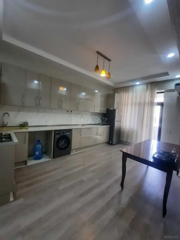 Satılır 3 otaqlı mənzil 116 m²