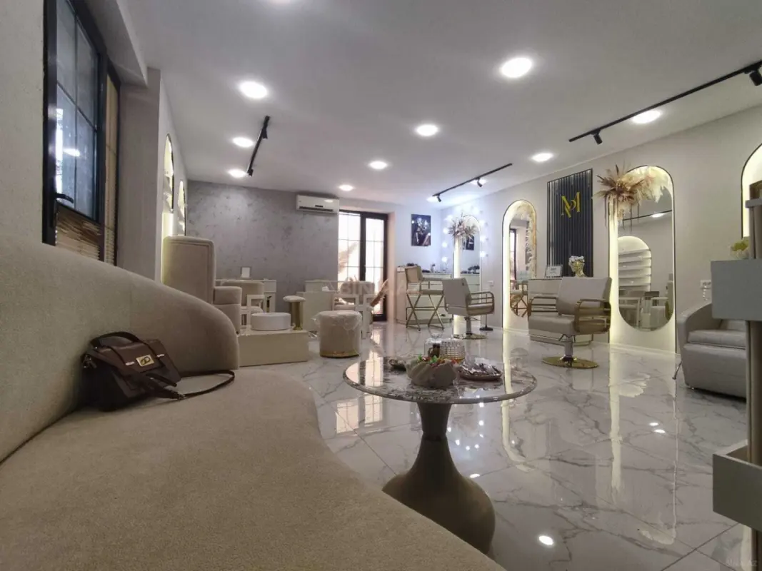 Kirayə verilir obyekt 84 m²