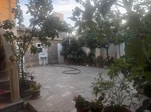 Satılır 7 otaqlı həyət evi 240 m² — Bakı, Yasamal 7 otaq 240.00 m²