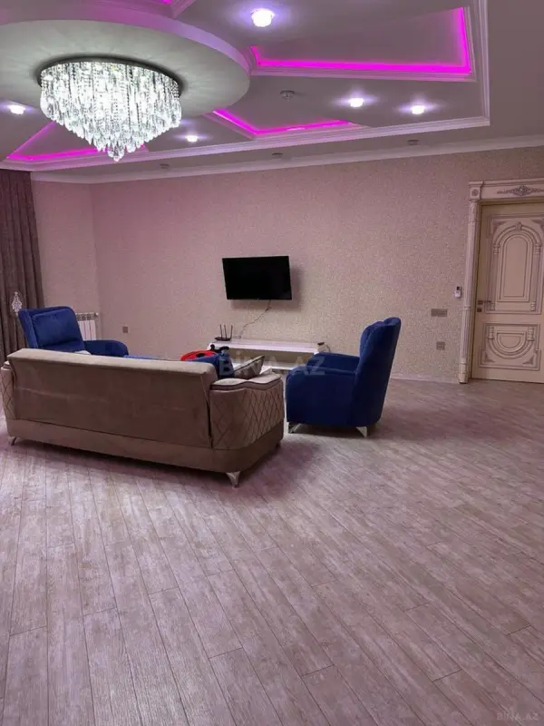 Kirayə verilir 3 otaqlı mənzil 157 m²