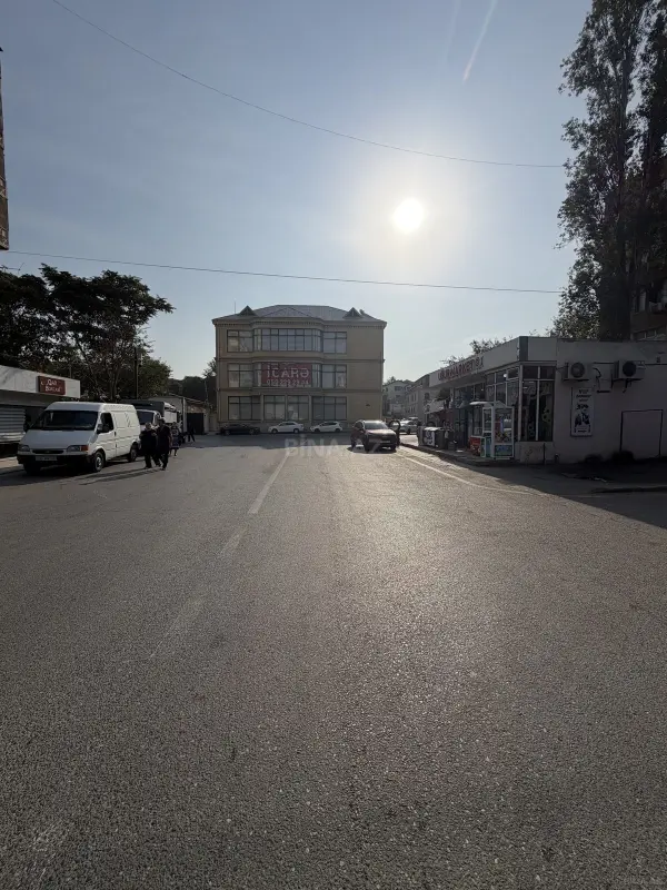 Satılır 3 otaqlı mənzil 110 m²