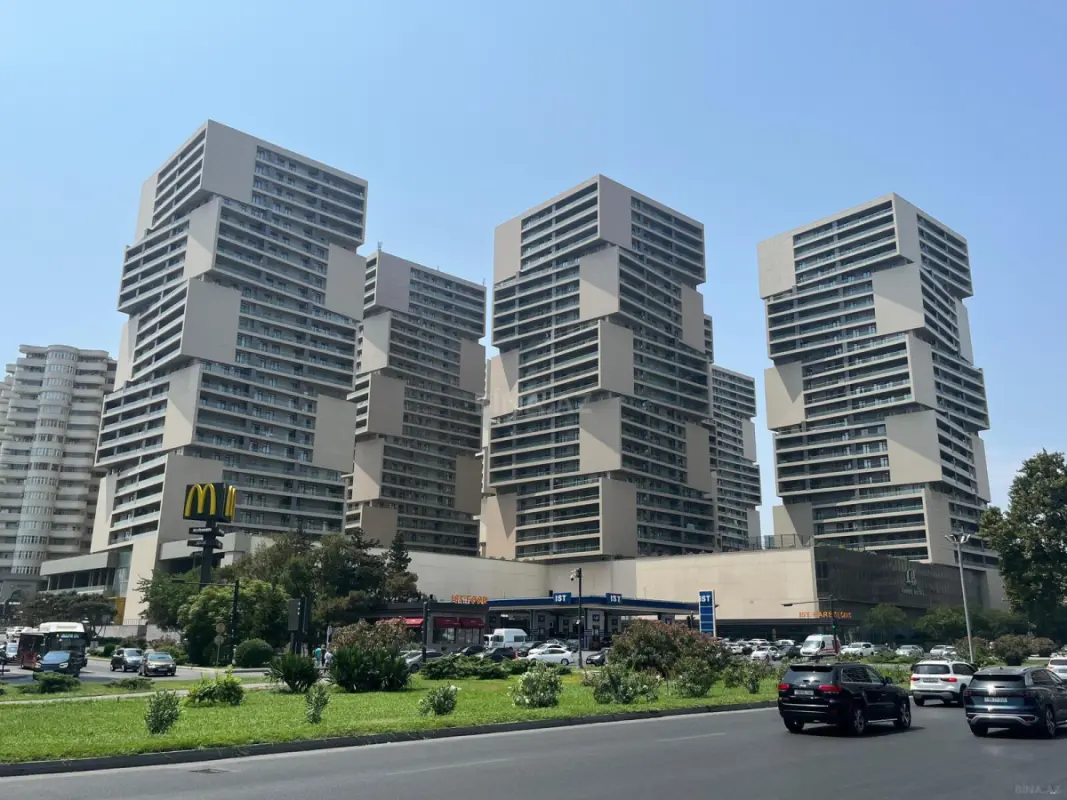 Kirayə verilir 2 otaqlı mənzil 110 m²
