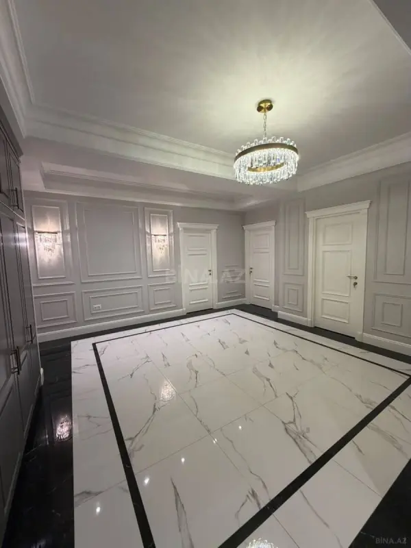 Satılır 3 otaqlı mənzil 150 m²