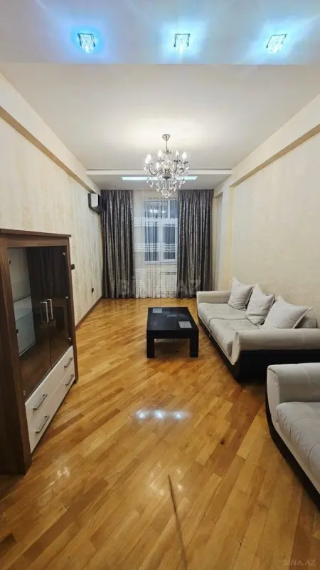 Satılır 3 otaqlı mənzil 110 m²
