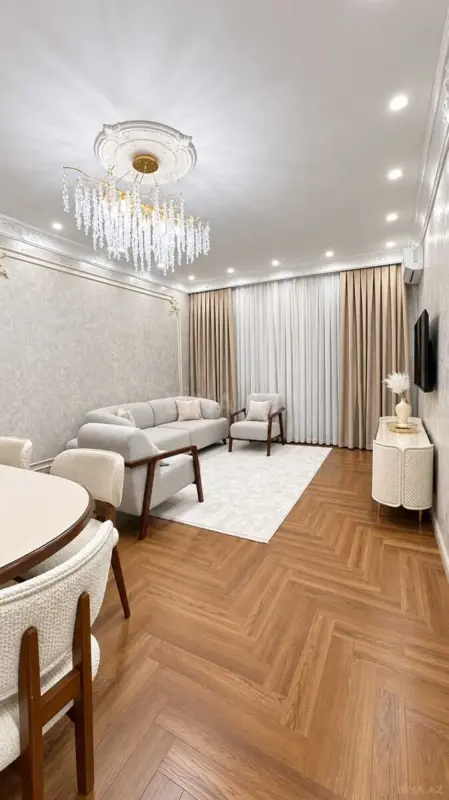 Kirayə verilir 4 otaqlı mənzil 170 m²