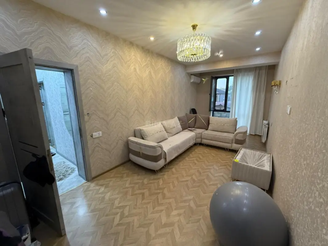 Satılır 2 otaqlı mənzil 53 m²