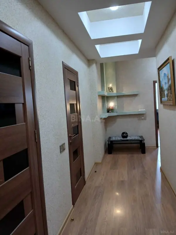Satılır 3 otaqlı mənzil 105 m²