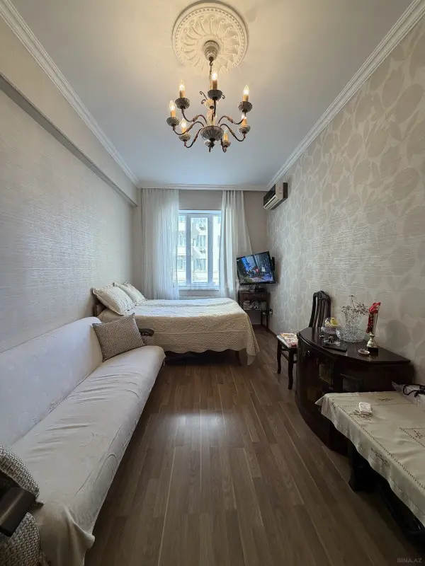 Satılır 1 otaqlı mənzil 43 m²