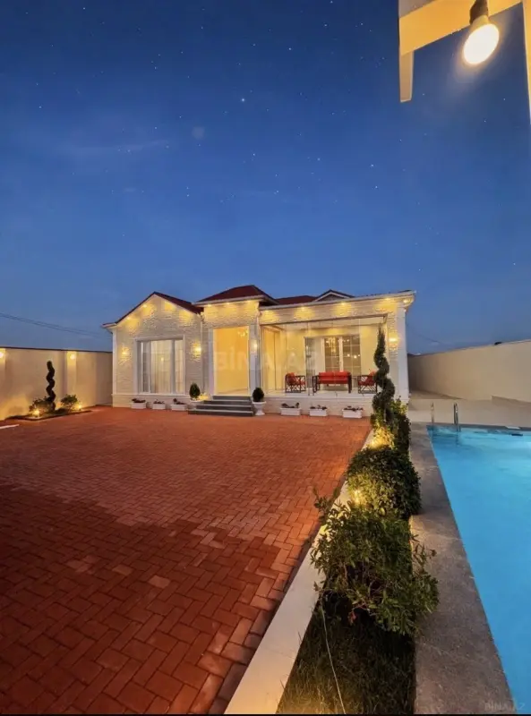 Satılır 4 otaqlı həyət evi 180 m²