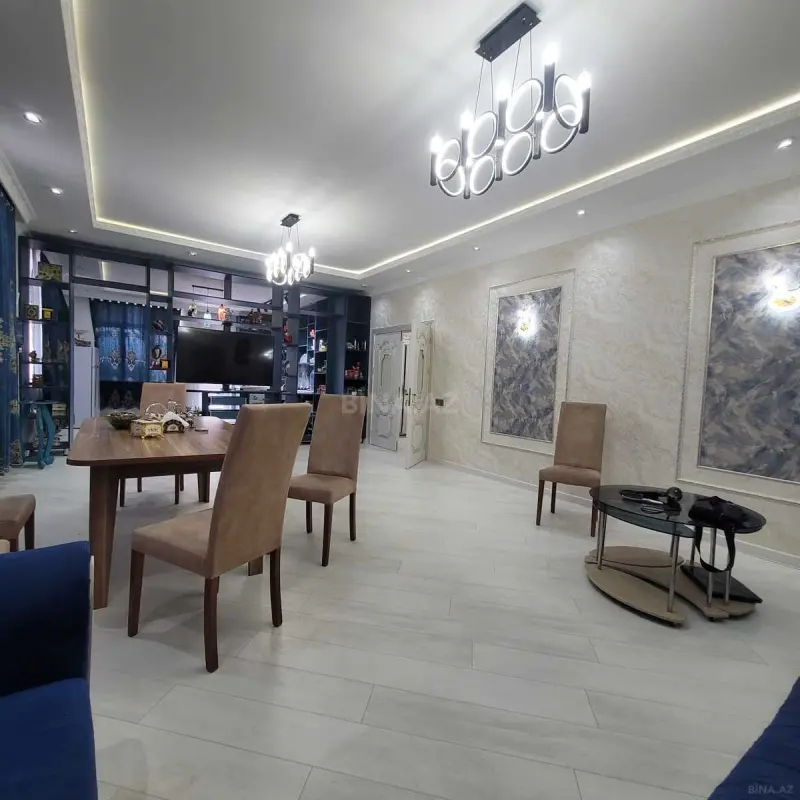 Satılır 7 otaqlı həyət evi 408 m²