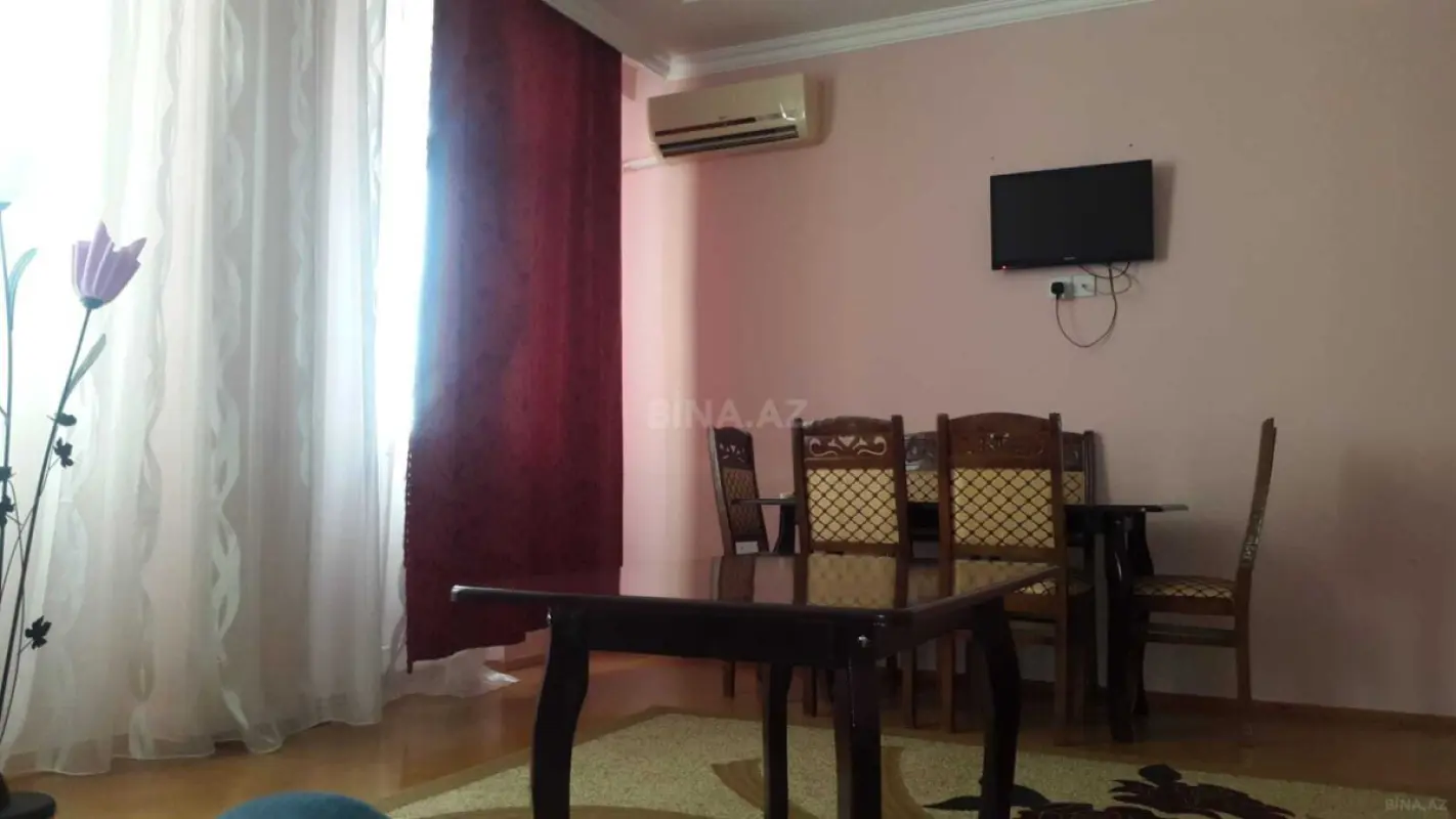 Kirayə verilir 3 otaqlı mənzil 91 m²