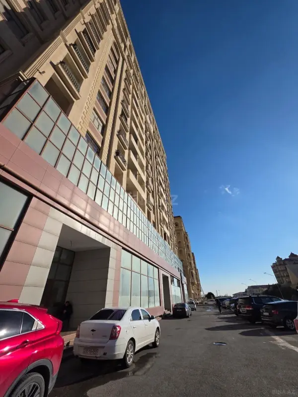 Kirayə verilir obyekt 2000 m²