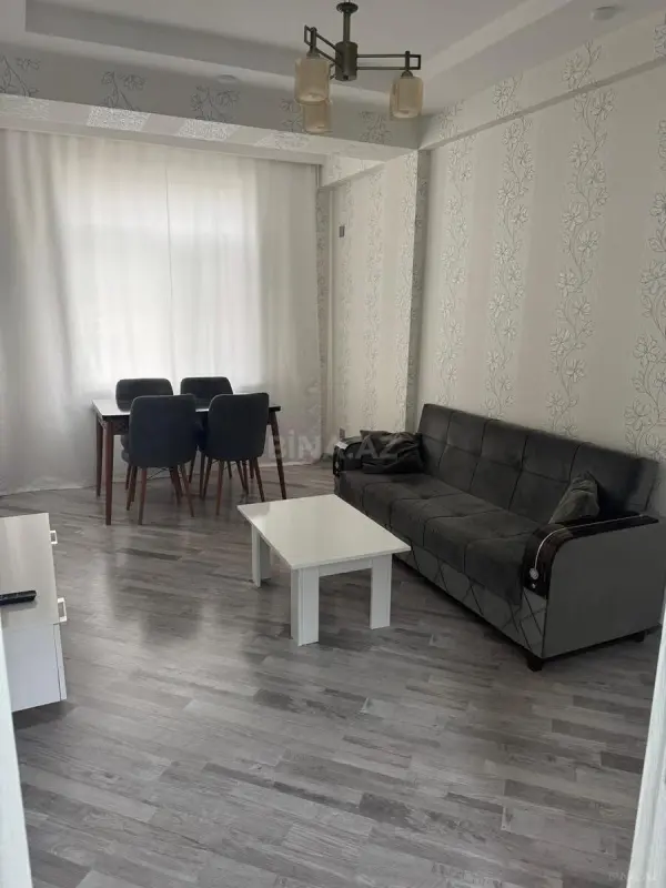 Satılır 2 otaqlı mənzil 52 m²