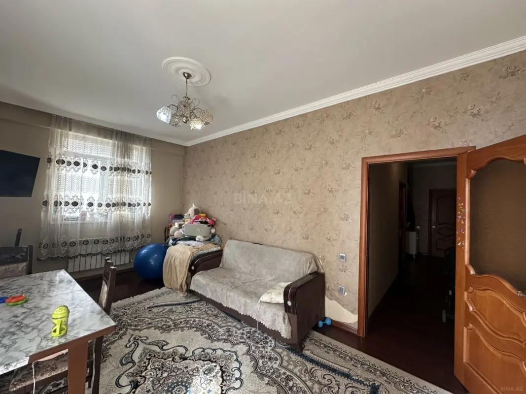 Satılır 2 otaqlı mənzil 86 m²