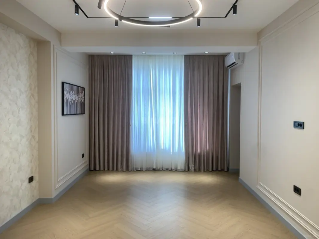 Satılır 3 otaqlı mənzil 83 m²