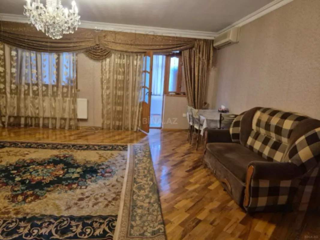 Kirayə verilir 4 otaqlı mənzil 100 m²