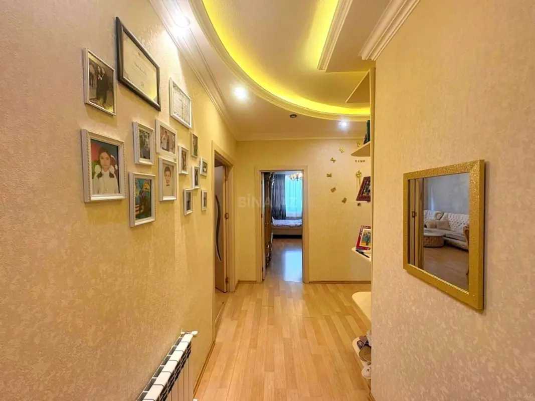 Satılır 2 otaqlı mənzil 100.5 m²