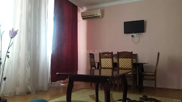 Kirayə verilir 3 otaqlı mənzil 100 m² — Bakı, İnşaatçılar 3 otaq 100.00 m²