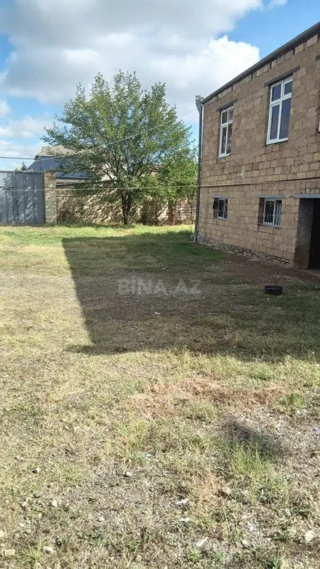 Satılır 5 otaqlı həyət evi 150 m²