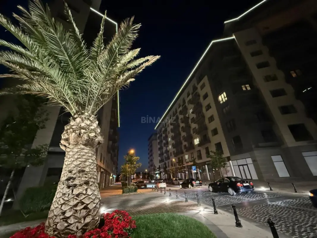Satılır 5 otaqlı mənzil 202.6 m²
