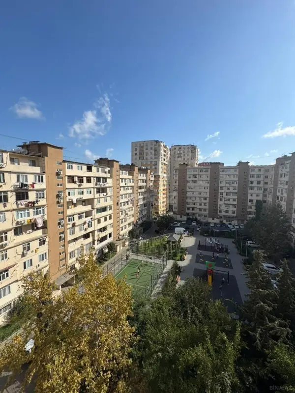 Satılır 4 otaqlı mənzil 110 m²