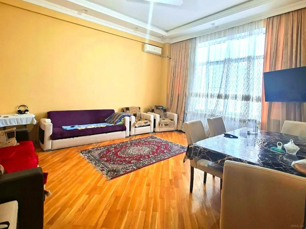 Satılır 2 otaqlı mənzil 80 m²