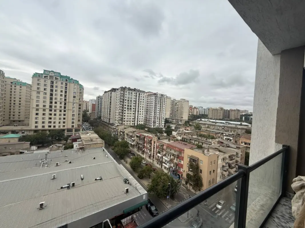 Satılır 2 otaqlı mənzil 88 m²
