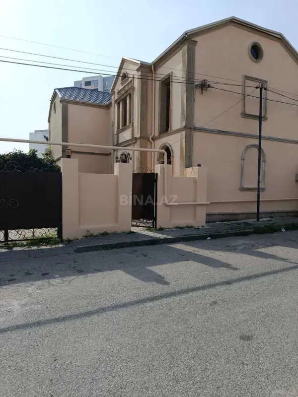 Satılır 5 otaqlı həyət evi 105 m²