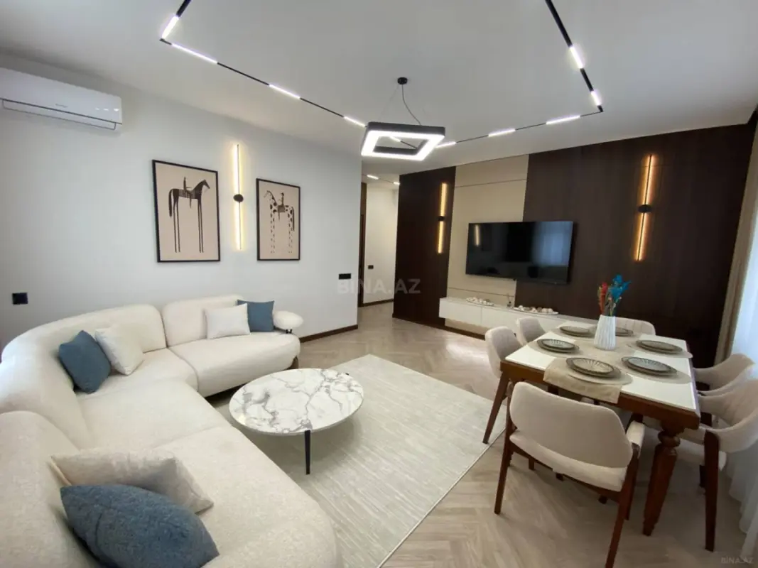 Kirayə verilir 2 otaqlı mənzil 95 m²